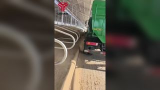 Bedding Spreader - Working